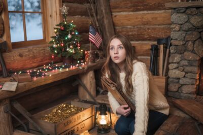 My Parents Left Me A Broken Cabin In The Middle Of Alaska As My Inheritance, While My Younger Sister Got Their $750,000 Mansion In New York. My Fiancé Called Me A “Complete Failure” And Stormed Out, Yelling I’d Never Really Go Far. Broken And Desperate, I Flew To Alaska – But When I Opened The Cabin Door…